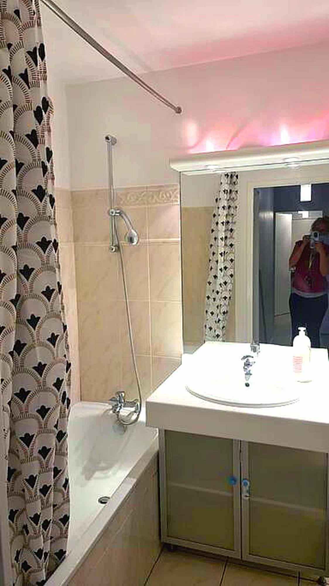 Apartment Appt 8 P, Parking, Direct, Vallee Village Serris