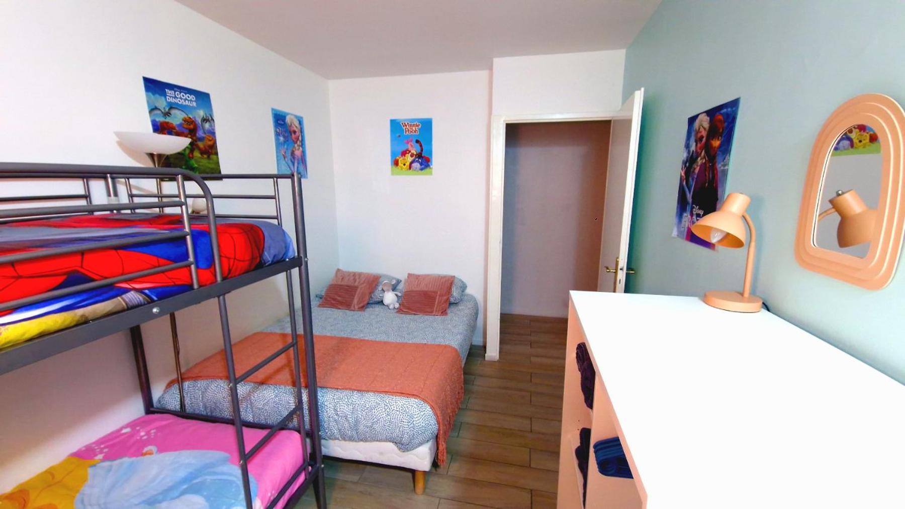 Apartment Appt 8 P, Parking, Direct, Vallee Village Serris
